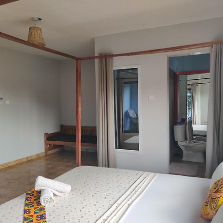 Hotel Afiki Elmina Exteriér fotografie