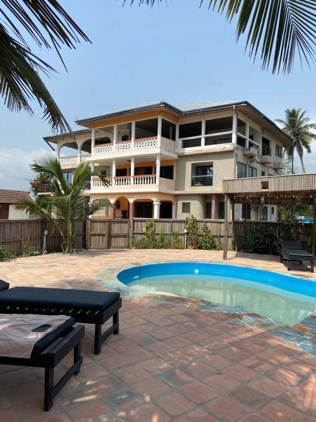 Hotel Afiki Elmina Exteriér fotografie
