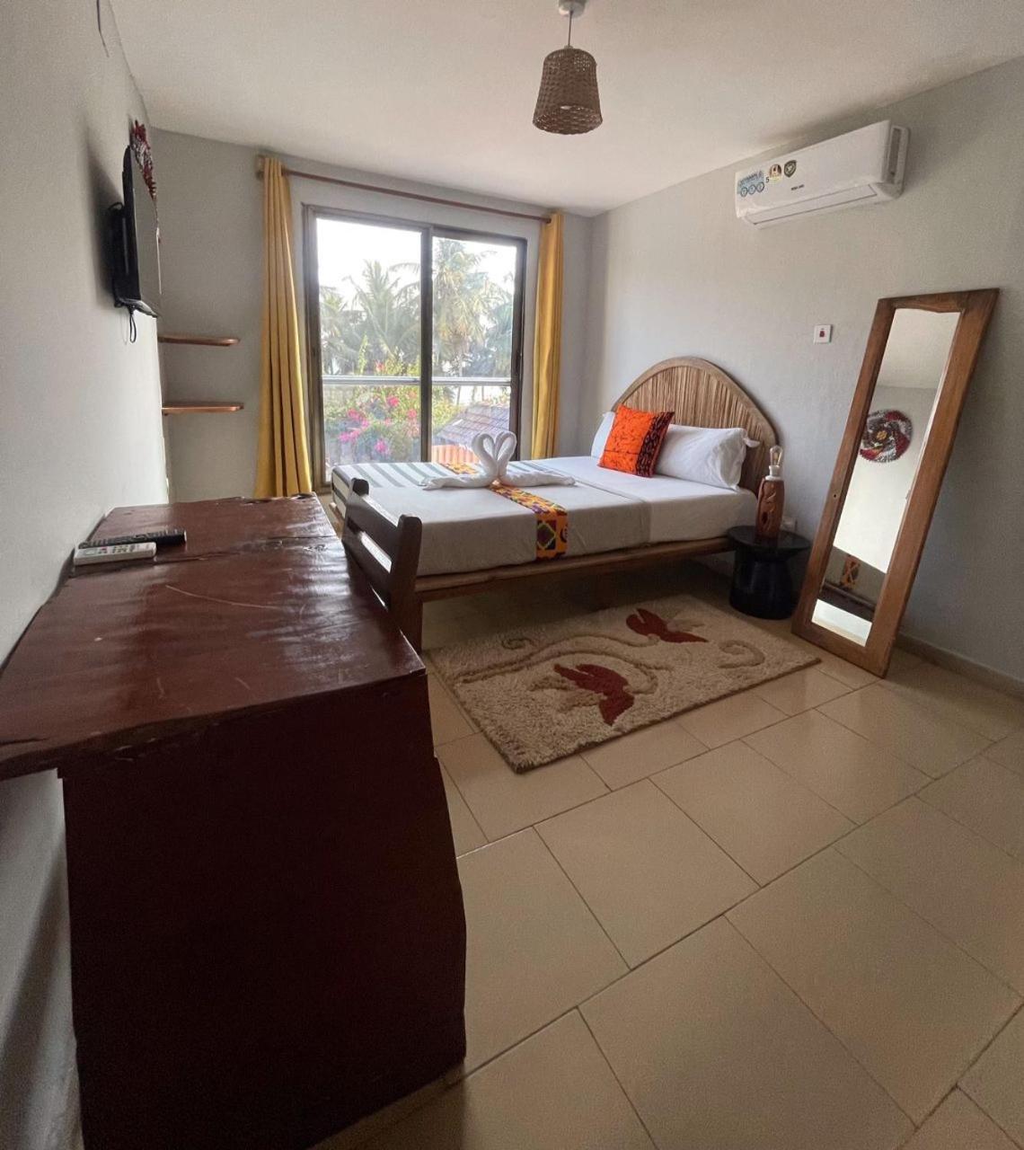 Hotel Afiki Elmina Exteriér fotografie