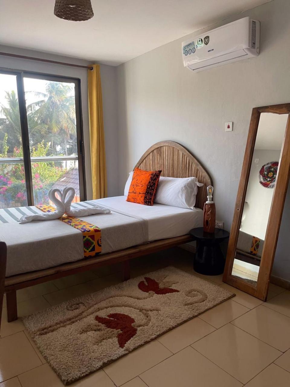 Hotel Afiki Elmina Exteriér fotografie