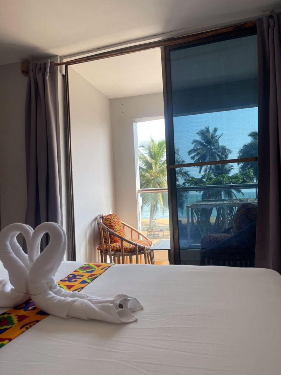 Hotel Afiki Elmina Exteriér fotografie