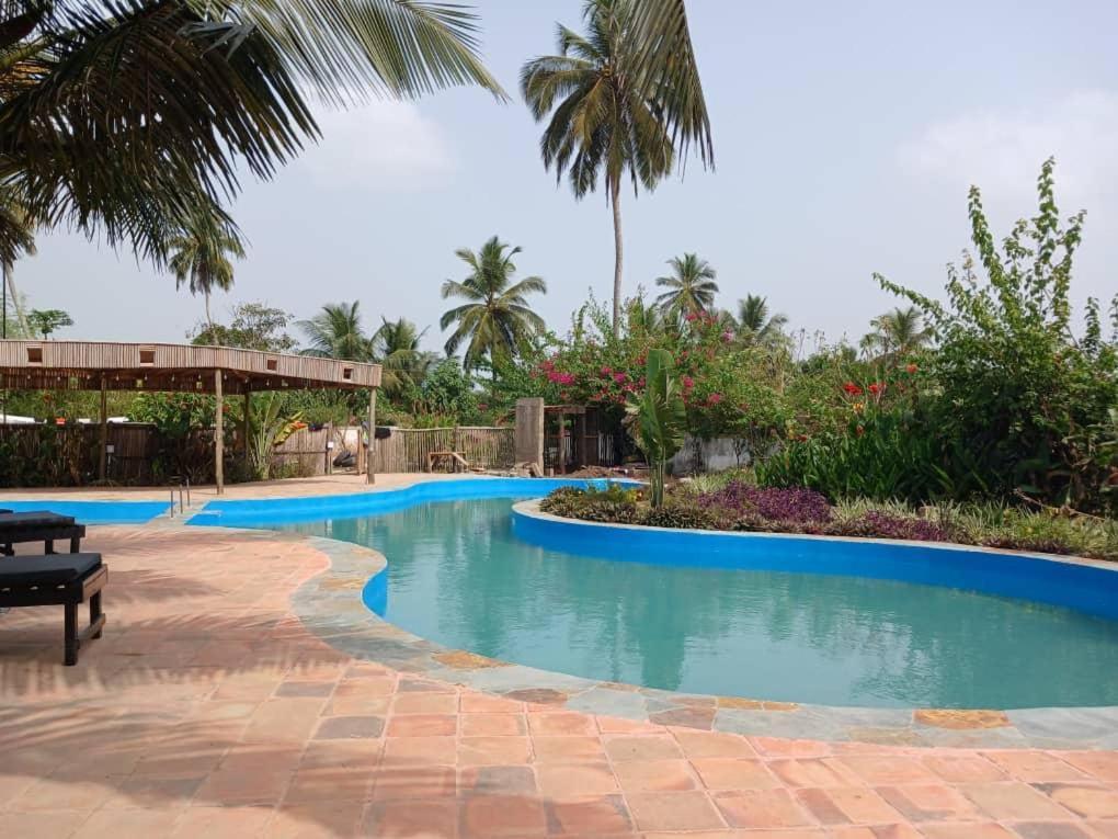Hotel Afiki Elmina Exteriér fotografie