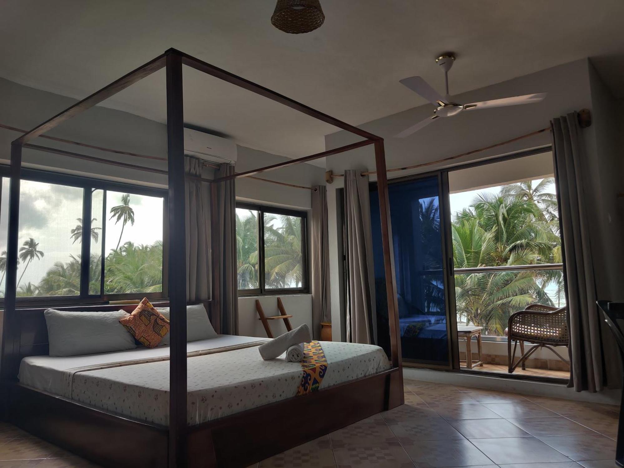 Hotel Afiki Elmina Exteriér fotografie
