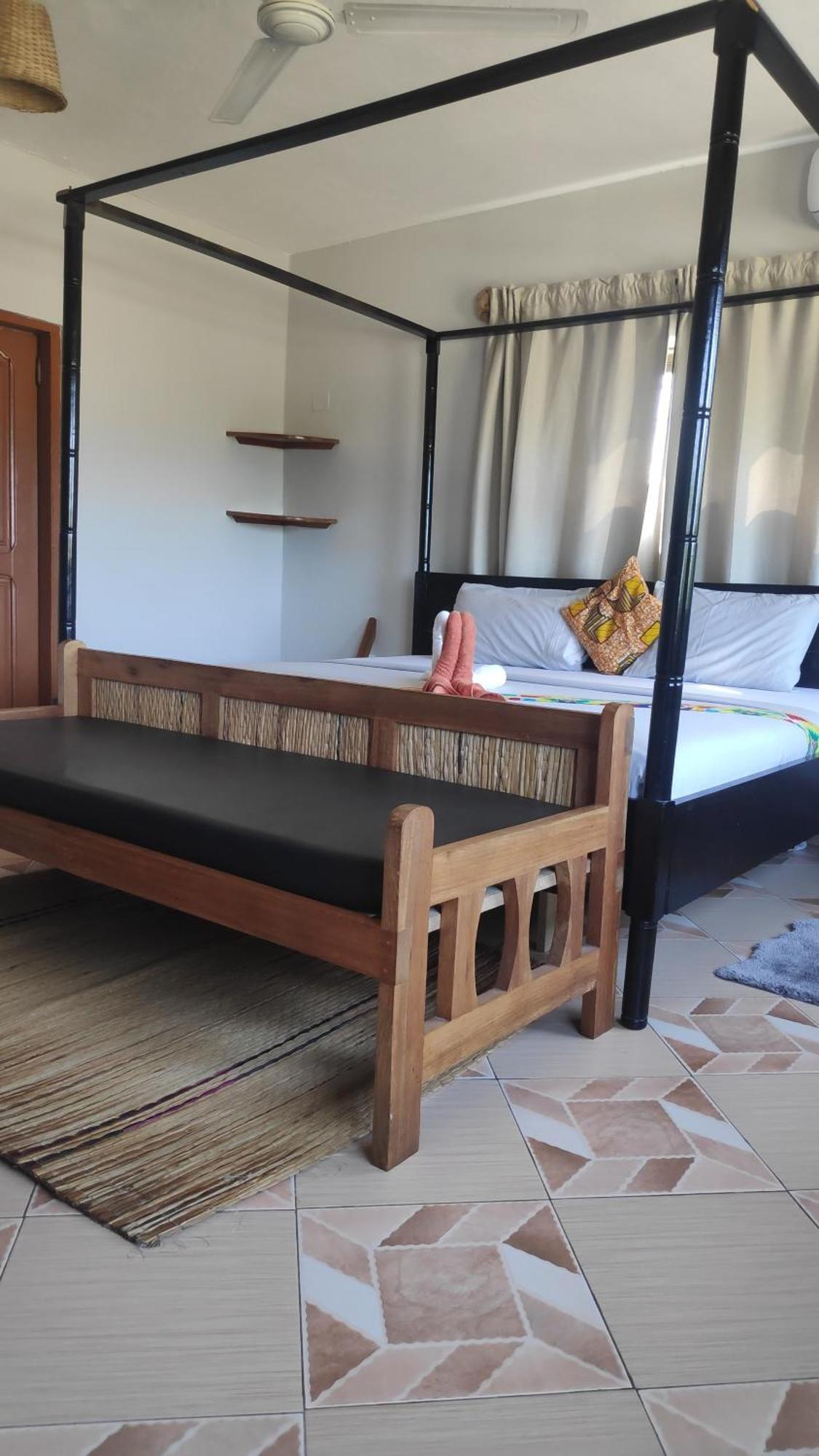 Hotel Afiki Elmina Exteriér fotografie