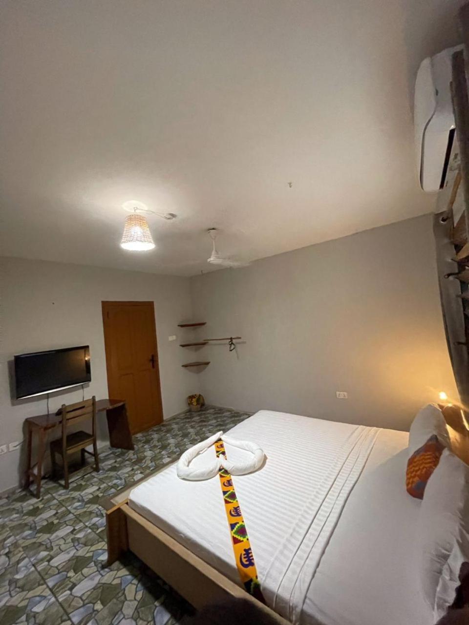Hotel Afiki Elmina Exteriér fotografie