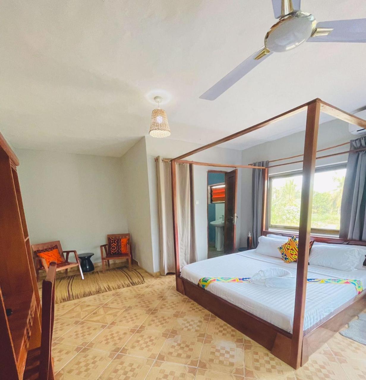 Hotel Afiki Elmina Exteriér fotografie